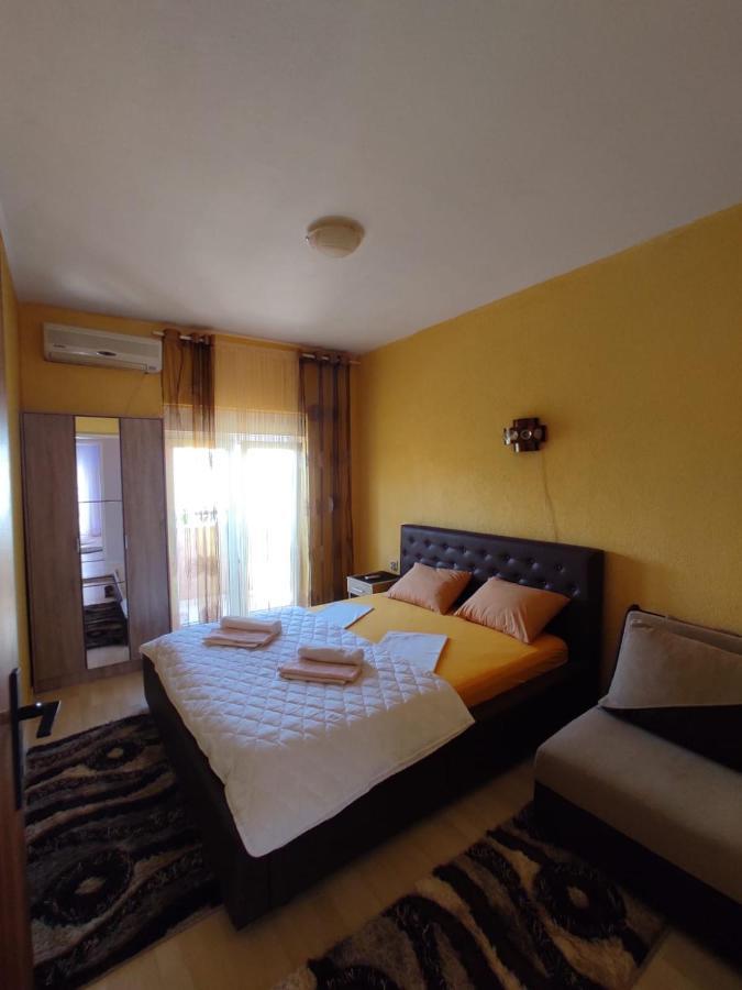 Apartmani Andrijana Ulcinj Exterior photo