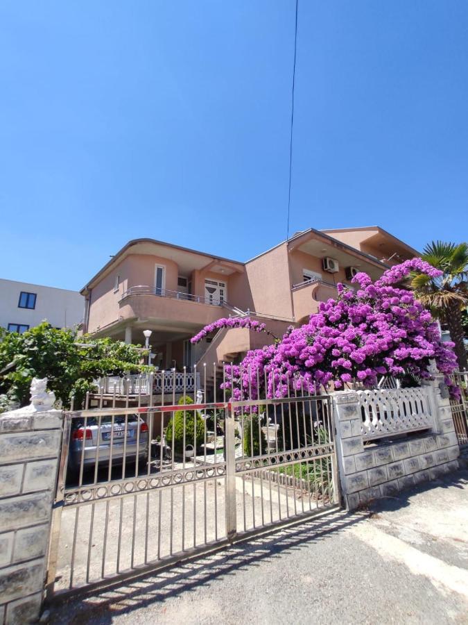 Apartmani Andrijana Ulcinj Exterior photo